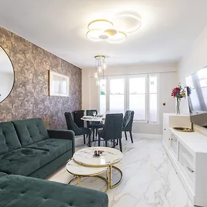 https://st-george.fr-provencehotel.com