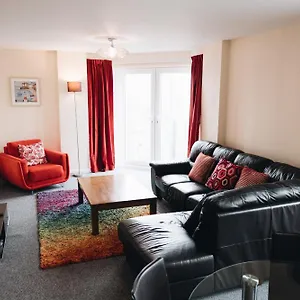 Comfortable City Centre Apartment